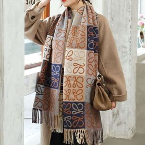 Ny Jacquard dubbelanvänd färgblockmönster Tassel Trend mångsidig förtjockad varm sjal halsduk