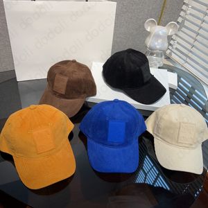 Top Caps Tasarımcı kadife Beyzbol Kapağı Kış Şapkaları Kadın Erkek Moda Ayarlanabilir Şapka 6 Renk En Kalite