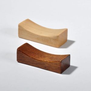 300pcs日本のエコクッキングアートン木製箸ホルダークリエイティブな装飾チョップスティック枕カバーチョップスティックレストC16 45