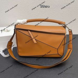 High-End Designer Bag Single Shoulder Crossbody Handväska Toppkvalitet äkta läder lapptäcke Geometri påsar handhållen stor kapacitet kasta kuddare messenger väska