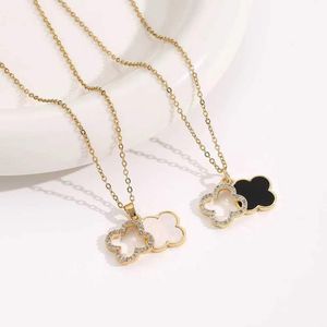 4 Four Leaf Clover Necklace Deigner Jewelry Set Pendant Necklace Bracelet Stud Earring Women Chritmvalentine' Day Birthday