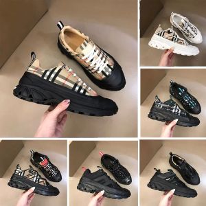 Män Kvinnor Designer Casuak Skor Herr Rutigt Sneakers Bomullsrandig Trainer Gummi Yttersula Utomhus Sneakers Vintage Platform Trainers