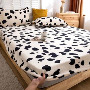 Conjuntos de lençóis PEIDUO Super Soft Inverno Quente Sólido Flanela Elástica Fitted Sheet Colchão Protetor Cama Capa King Size Double Bed Sheet 231116