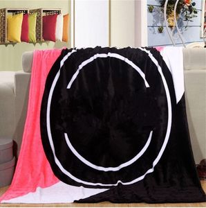 Coperte di design Coperta di velluto corallo Coperta di flanella con lettere 150 * 130 cm Coperta da tiro per regalo di Natale Scialle morbido da viaggio Divano letto Ofiice