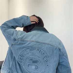 S Family's 2023 Novo produto Co Branding 150º aniversário Jaqueta jeans preta 8 casaco estampado em relevo para homens e mulheres casais