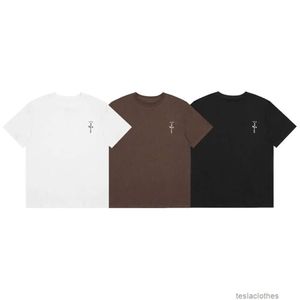 Designer modekläder lyxiga tees tshirts travi scotts nisch trendig amerikansk sommar minimalistisk bomull Löst montering mens par fast färg kortärmad tshi