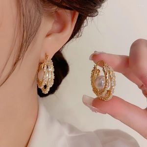 Creolen, verkupfert, 18 Karat Gold, koreanische einfache Mode, eingelegte Zirkonia-Perlen, Damen, Senior, Sinn für Eleganz