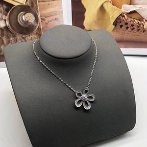 four leaf clover suit necklace Natural Shell Gemstone Gold Plated 18K designer for woman T0P highest counter quality jewelry gift for girlfriend with box 004