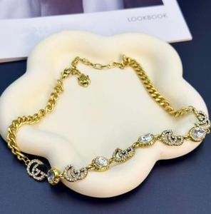 20style clássica de luxo carta de luxo designer de colar de pendente vintage para mulheres cadeia 18K Gold Bated Colar Jewelry Acessórios Presente de alta qualidade