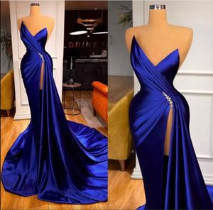 Glamorous Royal Blue Sweetheart Prom Dresses Sirena lunga con abiti da sera senza schienale sexy spaccati