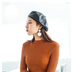 Berets Genuine Women Leather Beret Caps Retro England Style Vintage Painter Sheep Hat Ladies Winter Spring Warm Outdoor