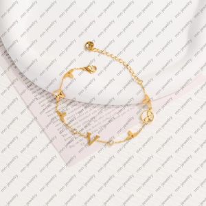 Clover chains designer necklace in gold-plated metal. El Collar is specially designed for women. Wedding Bridal Gifts Designer Jewelry