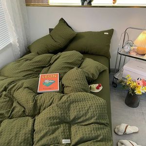 Bedding sets Korean Fashion Checker Four Piece Set Queen Bedding Set Microfiber Quilt Cover Bed Sheet Set - No Comforter 231116