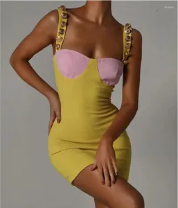 Sıradan elbiseler yaz kadınlar seksi mini bandaj elbise rayon v kamisole bir ekleme moda bükülme düğmesi bodycon club akşam parti