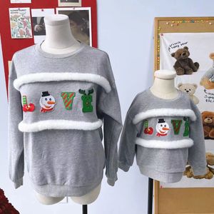 Passende Familienoutfits Joycin Weihnachten Mutter Kinder Kapuzenpullover Buchstabe Cartoon Top der Linie Familienkleidung Rundhals Langarm Kinder Sweatshirt 231116