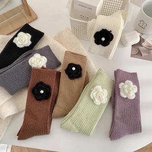 Kadın Çorap Kadın Socken Damen Sokken Vrouwen Yün Örme Çiçek Ins Modaya Moda Tatlı Sevimli