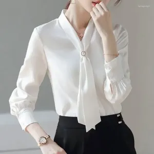 Kvinnors blusar Autumn 2023 Kvinnor Bow Tie Blus Fashion Ol Style Office Top White Long Sleeve Chiffon Woman Elegant Business Loose Shirt