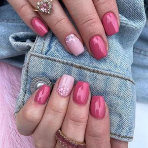 Falska naglar Break-resistent eleganta europeiska inspirerade rosa falska lätt trim minimalistisk stil multifunktionell