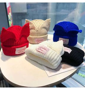 Loverboy Cat Ear Knit Hat Podwójna warstwa ciepła świnia wełniana urocza moda z kapturem niszowa nisza Hip Hop osobowość zimna 230920