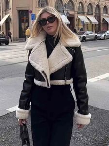 Damen Jacken KLKXMYT TRAF Frauen Mode Dicke Warme Faux Shearling Crop Jacke Mantel Vintage Lange Sleeve Zipper Weibliche Oberbekleidung Chic Tops 231115