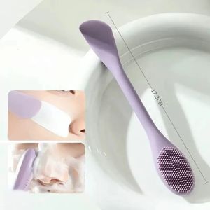 Dispositivi per la cura del viso Mini Beauty Soft Pulizia profonda Esfoliante Spazzola per la pulizia del silicone Strumento per la pulizia della pelle dei pori 231115