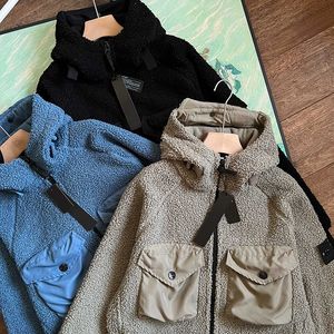 Suéteres de lã de cordeiro de luxo Designer Standing Collar Sweater Mens Womens Inverno Outono Hoodies Moletons Amantes Outwear Roupas CHD2311135-25 megogh