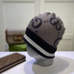 Lüks şapka tasarımcısı kadınlar için erkekler için beanie mea culpas moda gündelik sonbahar kışlık sıcaklık casquette Noel günü hediye severler örgü kapağı yumuşak