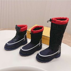 Fendit Boots Fendidesigner Cunky Nylon Italy Biker Domino Baguette Heels Женщины тисненое колено высокое катание на ботинках.