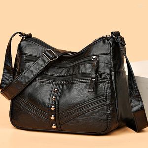 Kvällspåsar Kvinnor Medium Square Handväska Rivet Multi Pocket Ladies Shopper Plånbok Crossbody Black Washable Leather Female Shoulder Bag