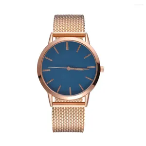 Bilek saatleri Kadınlar Günlük Kuvars Silikon Strap Band İzle Analog Bilek Montre Femme Luxe De Marque Fashion