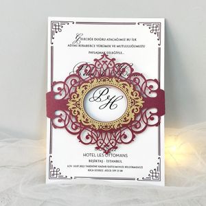 Gratulationskort Skriv ut anpassad lyx Laserskurna bröllopinbjudningar av den senaste unika designen med kuvertfestdekoration