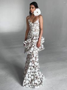 Casual Dresses Sexy Sleeveless Floral Tiered Ruffle Lace Slim Maxi Dress With Choker Women Elegant Printed Vintage Evening Party Wedding