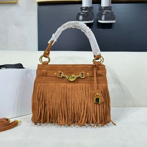 Tassel Tote Bag Matte Suede Skórzane kobiety designerskie torba cielęta średnia torebka luksusowa torba na ramię torebka podszewka metalowe haczyki złoto na kłódka na sprzęt 4 colours totes