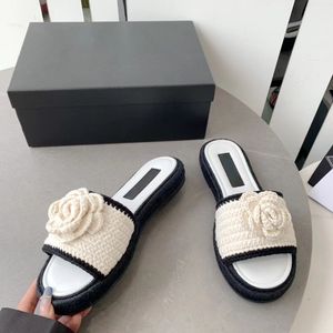 Stylish and Comfortable Flat Slippers with Mountain Camellia Design