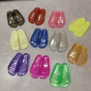 Luxuries Classic Designer Women Man Sandals Rubber Slippers Jelly Sandals Beach Flat Casual Shoe Alphabet Candy Colors Outdoor Roman transparent Shoes 35-46