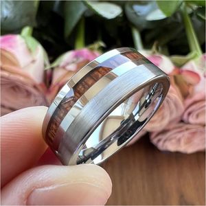Anéis de casamento por atacado de 8 mm de madeira embutida tungstênio carboneto band modern for women engajamento anel polido de conforto brilhante ajuste