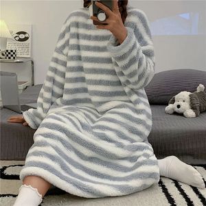 Kvinnor S Sleepwear Women S Plush Pyjamas Autumn Winter Long Sleeve Nightgown Warm Home Clothes Casual Cutoon Korean Nightdress 231117