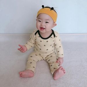 Pijama Milancel Bebek Pijama Seti Bee Bodysuits ve Yüksek Bel Pantolon Toddler Uyku Giyim Erkekler İç Mekan Giysileri 231117