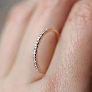 Solitaire Ring Zhouyang Love Cute Bedding Engagement Rings for Women Micro Pave Cz Sliver Sliver Color Dainty Ring Modelry All Size 231116