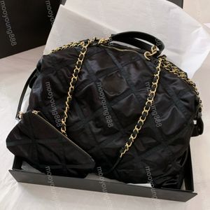 12A Upgrade Mirror Quality Designers Maxi Bowling Ball Bags Womens Black Nylon Bag Luxurys Handbags Diamond Lattice Purse Shoulder Chain Strap Bag With Small Pouch