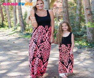 Anne Kızı Elbise Aile Eşleşen Kıyafetler Neon Mercan Siyah Damask Maxi Elbise Kız Kız Yaz Anne ve Ben Giyim Elbiseleri 2109446714