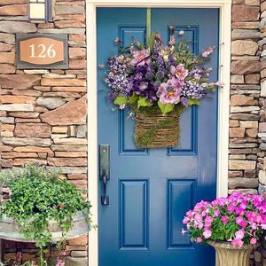 Fiori decorativi Ciondolo ghirlanda di lavanda viola artificiale Fiore di campo bianco Porta cesto appeso Ornamenti Regali Decorazioni per la casa per portico