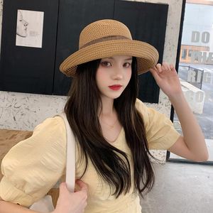 Szerokie brzegi czapki damskie letnie ochrona przeciwsłoneczna duże okapy na świeżym powietrzu Koreańska wersja na plażę nadmorską czapkę mody