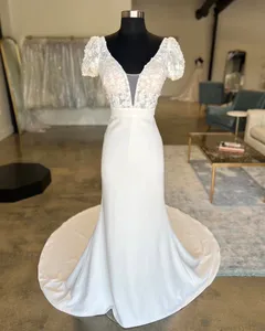 2023 Nov. Arabisch Aso Ebi Plus Size Spitze rückenfreies Meerjungfrau-Hochzeitskleid mit tiefem V-Ausschnitt Satin Sexy Brautkleider ZJ066