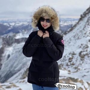 Women Parka Gooses Feather Canadian Designer Goose Winter Down Jacket Men's Coat Fur Hat Over Coat Thermal Hat Löstagbar röd axel Knut svart vit mörkblå