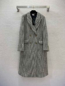 2023 Autumn Multicolor Striped Paneled Outwear Coat Long Sleeve notched-Lapel-knappar Dubbelbröst långa utkläder B3N041011