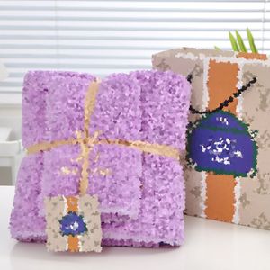 Set asciugamani da bagno di design di lusso Asciugamano ricamato con logo lettera con asciugamano assorbente multicolore telo mare ad asciugatura rapida con confezione regalo
