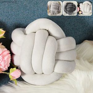 Cushion/Decorative Ball Throw Ultra Soft Decorative Hand-woven Ball Velvet Sofa Cushion For Bathroom
