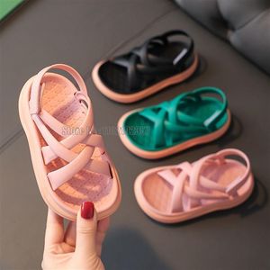 Sandaler Summer Little Girl Sandals Flowers Simple Lovely Pink Children Toddler Baby Soft Leisure School Girl Shoes 230417