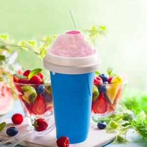 Ice Cream Tools Smoothies Cup Ice Cream Maker QuickFrozen Silicone Squeeze Cup DIY Milkshake Bottle Slushy Maker Water Bottle Cooling Cup 230417